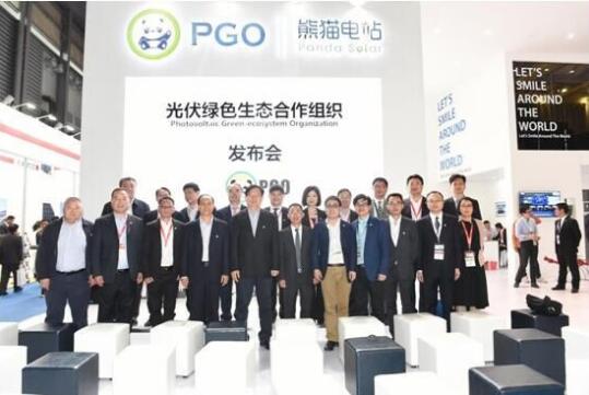 新品發(fā)布，無(wú)人機(jī)展示     金鴻泰驚艷亮相SNEC 2017