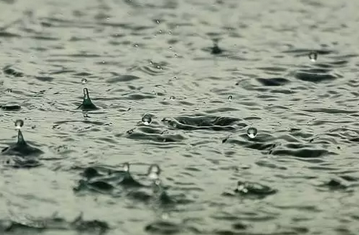 雨滴發(fā)電功率轉化效率85% 可與太陽能互補