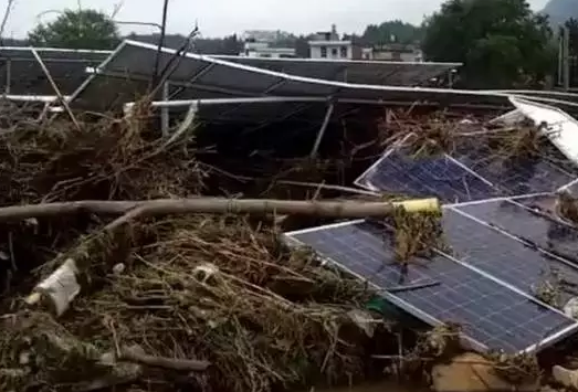 損失百萬，某光伏電站部分被洪水沖垮