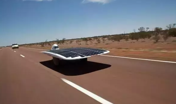 你看這些地方都裝上光伏電站，每年能省一半電費(fèi)！