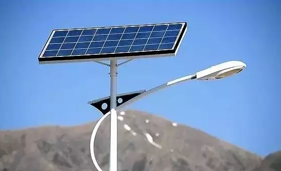 你看這些地方都裝上光伏電站，每年能省一半電費(fèi)！