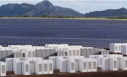 馬斯克想建超級(jí)太陽(yáng)能電站，解決美國(guó)的全部用電！