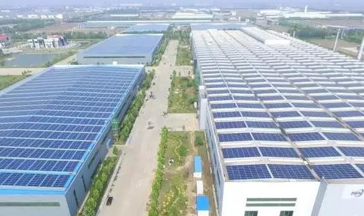 屋頂建起山東省內最大分布式光伏發(fā)電站日發(fā)電5.7萬度