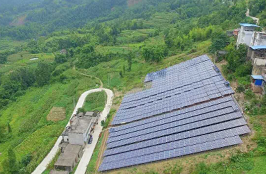 首航新能源攜手億清佳華，助力重慶云陽(yáng)1MW光伏電站