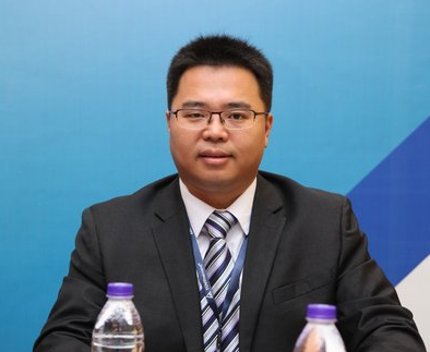光伏點亮千里圓夢路，邊陲傳來朗朗讀書聲