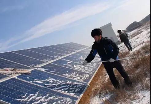 2018初雪來啦，咱家的光伏電站怎么維護？
