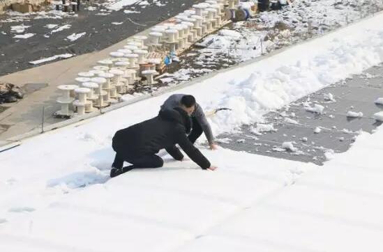 1MW屋頂光伏電站如何除雪？這個(gè)業(yè)主的建議真好！
