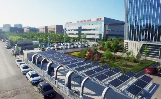 世界首座“充電、光伏、儲能”智慧車棚投入運營